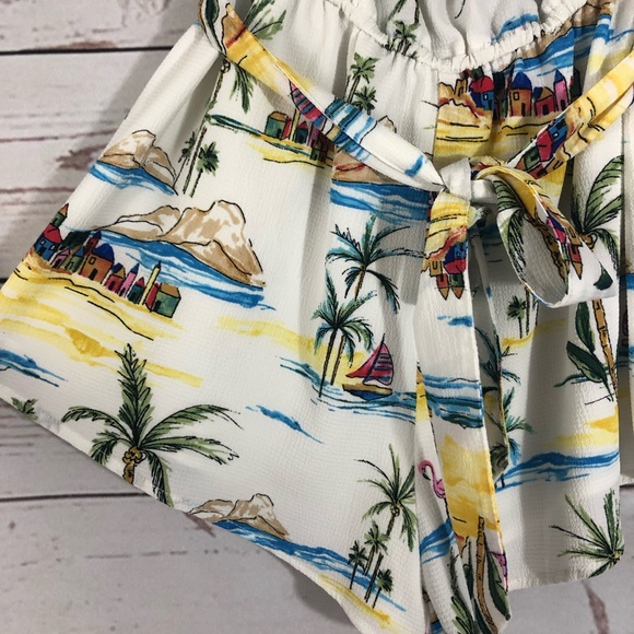 Forever 21 • Romper • Flamingo • Small - Picture 3 of 6